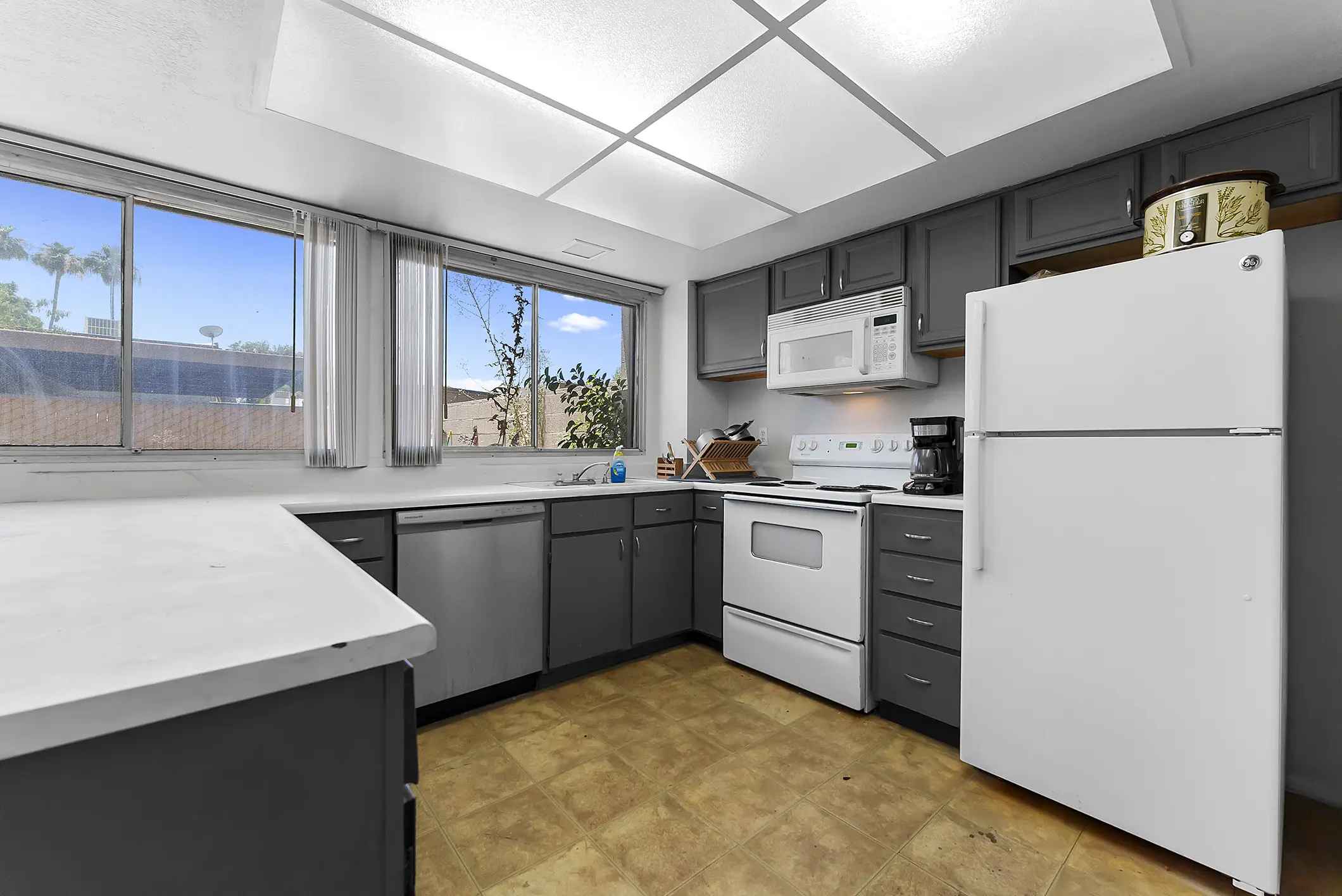 Affordable Room for Rent in Tempe — Near ASU & US-60 4