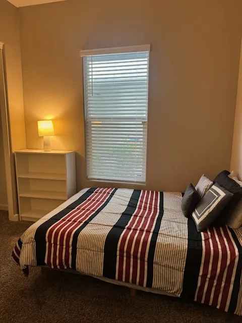 Cozy Upstairs Room in Vibrant Phoenix Community 3