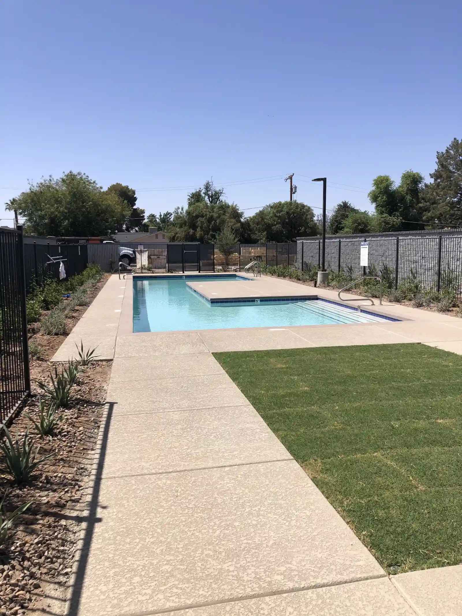 Cozy Upstairs Room in Vibrant Phoenix Community 1