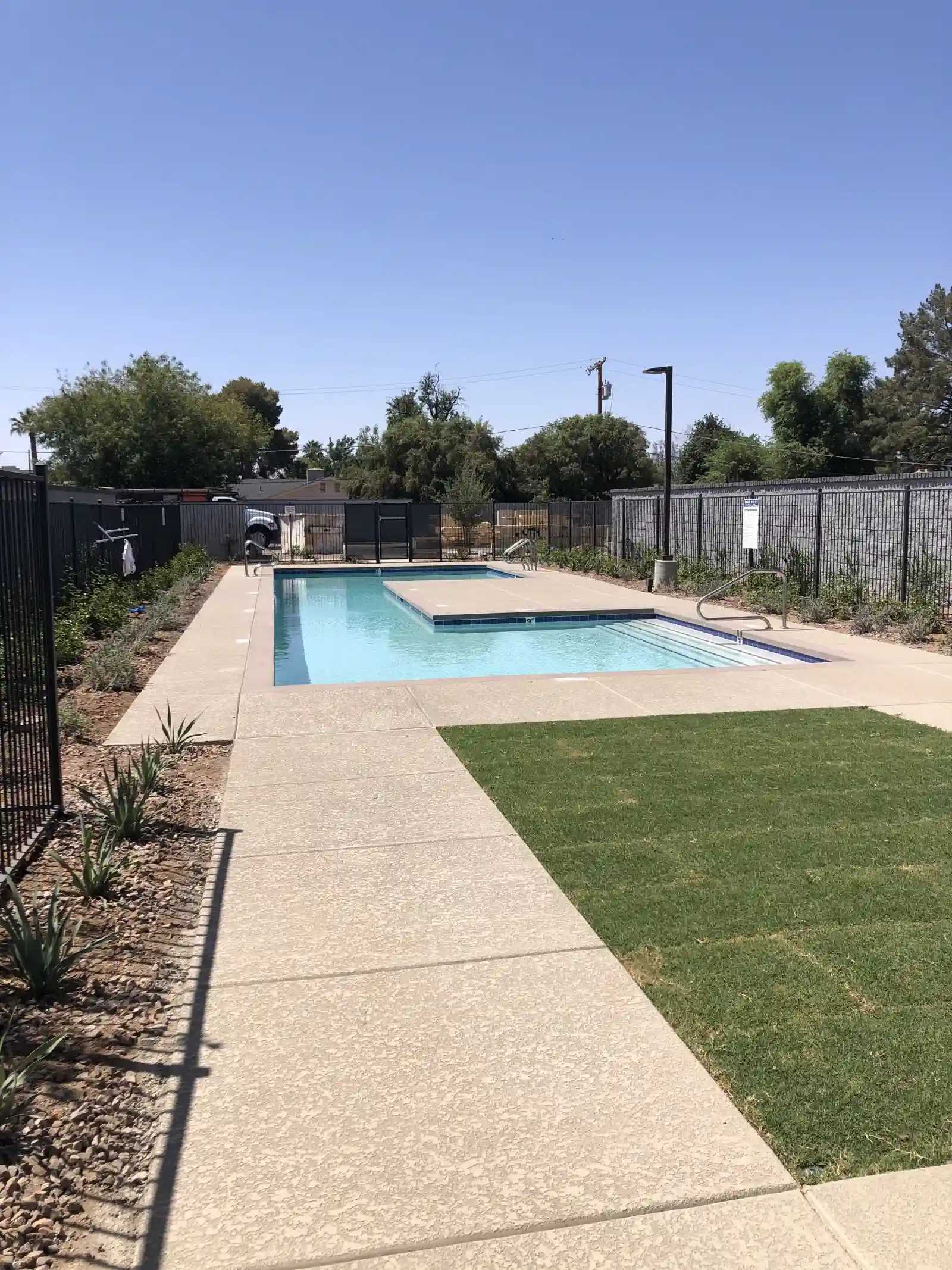 Cozy Downstairs Room in Heart of Phoenix - Move-in Ready!