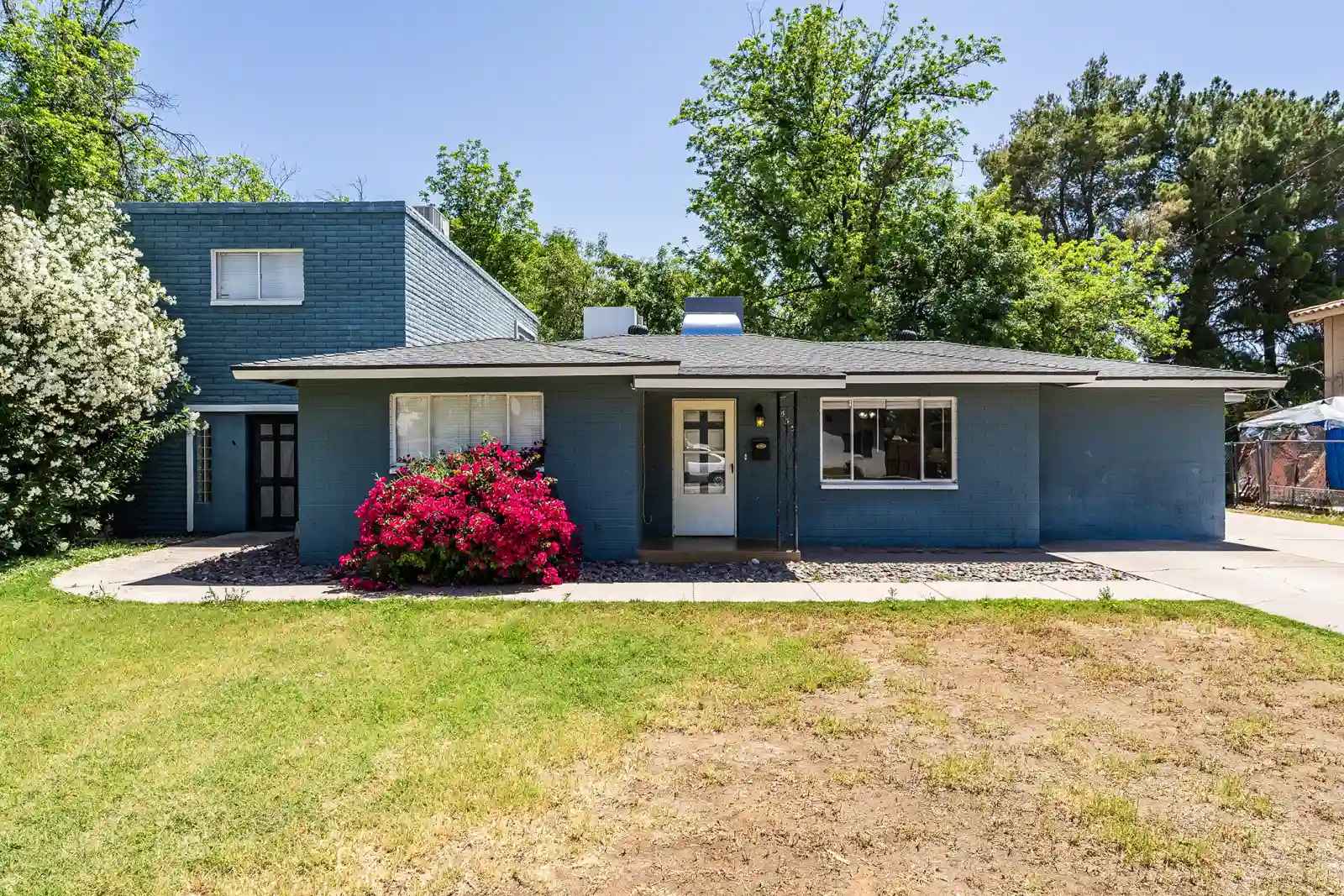 Private 2-Bedroom Suite for Rent — Mesa 5